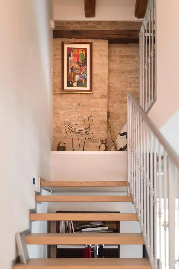Relais Ca' Meridiana Quarto dʼAltino 0*,  Italia