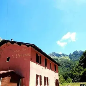 https://rifugio-val-serenaia.it-tuscanyhotel.com